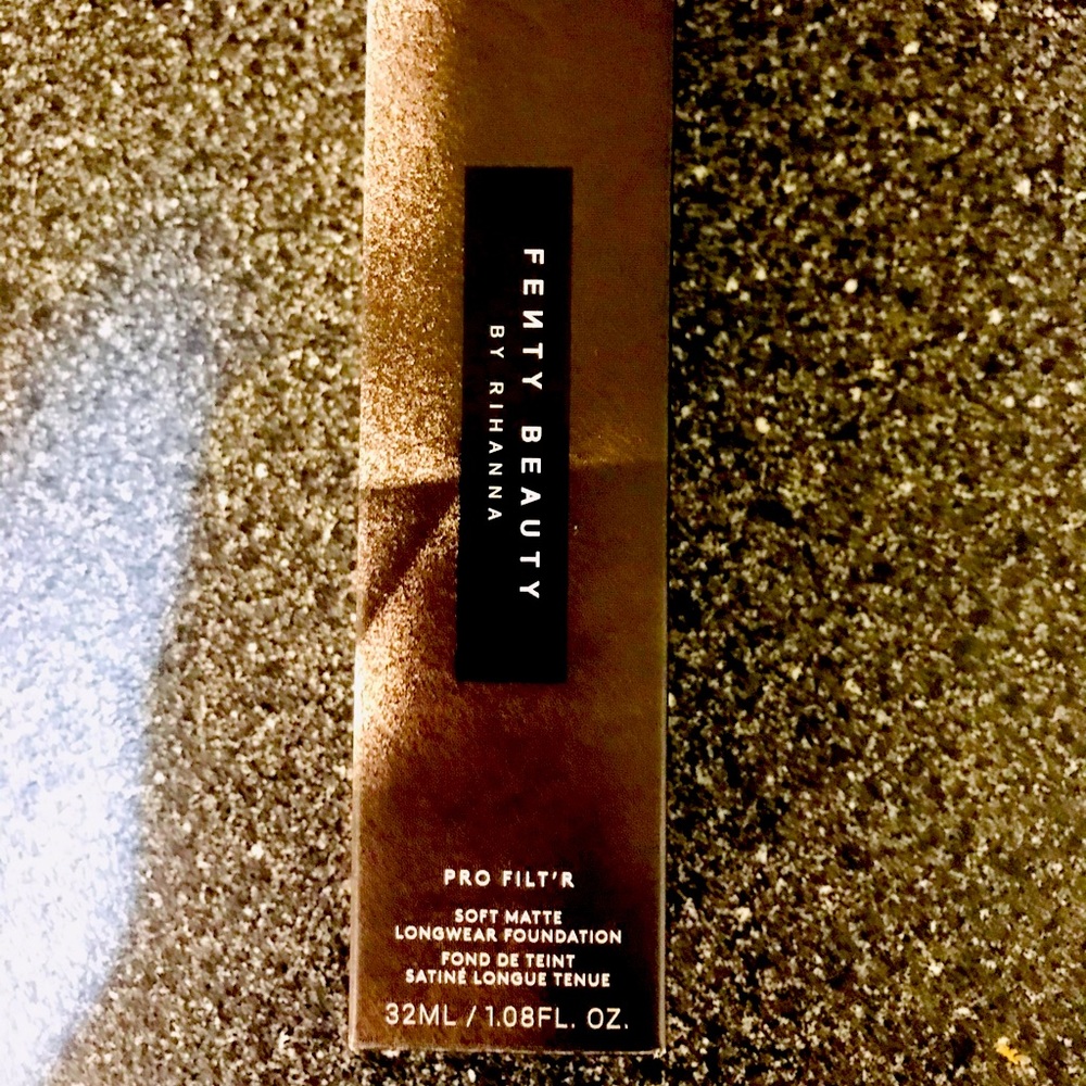 Fenty Matte foundation #300